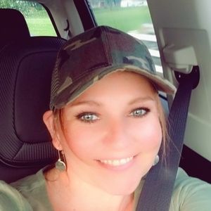 Meet your Posher, Sherry